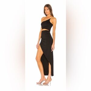 Superdown Lydia Maxi Skirt Set in Black. Size Medium